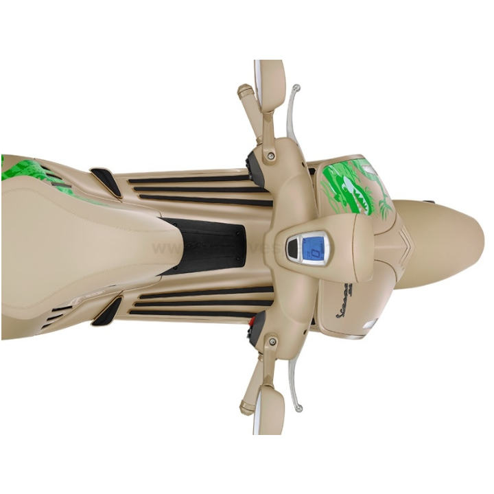 Vespa 946 "Dragon"