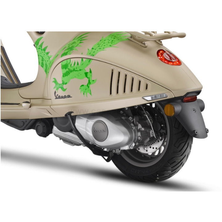 Vespa 946 "Dragon"