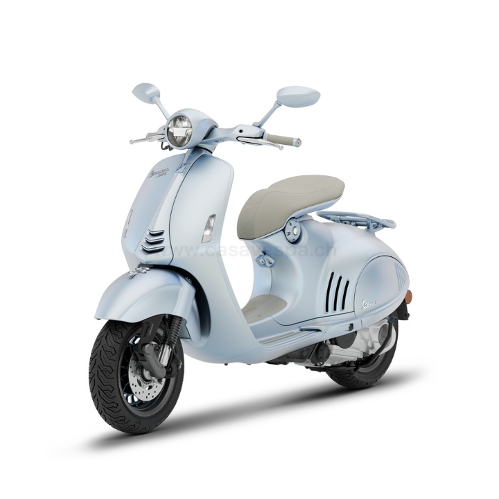 Location Vespa 946 Snake